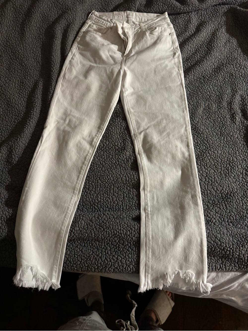 Jonathan simkai riverWhite High-Rise Straight Jeans with Frayed Hem